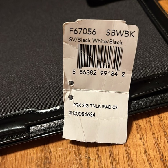 Coach IPad Case - Picture 8 of 16